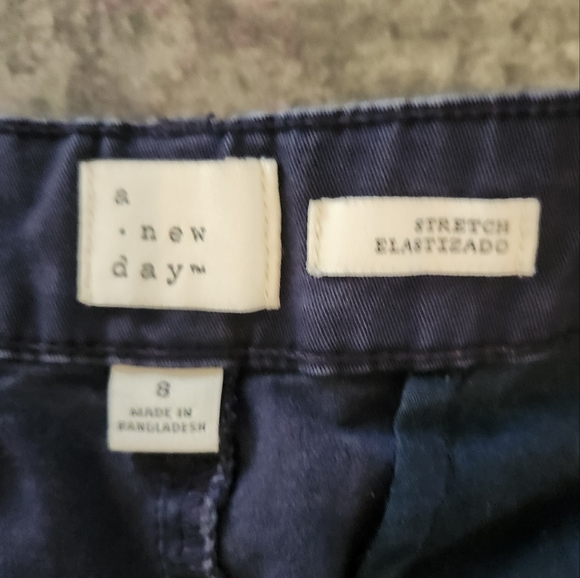 A New Day Women’s Navy Blue Cotton Stretch Chino Shorts Size 8 - Picture 4 of 5
